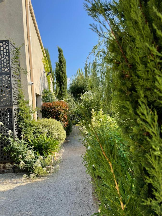 La Maison Des Lonnes Chateaurenard Exterior photo